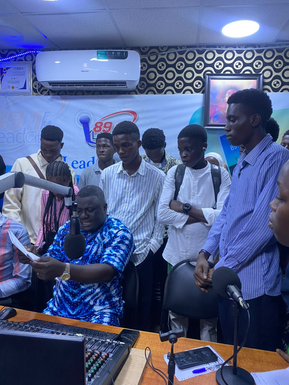 FCAIB Multimedia Students Visit LeadCity 89.1FM